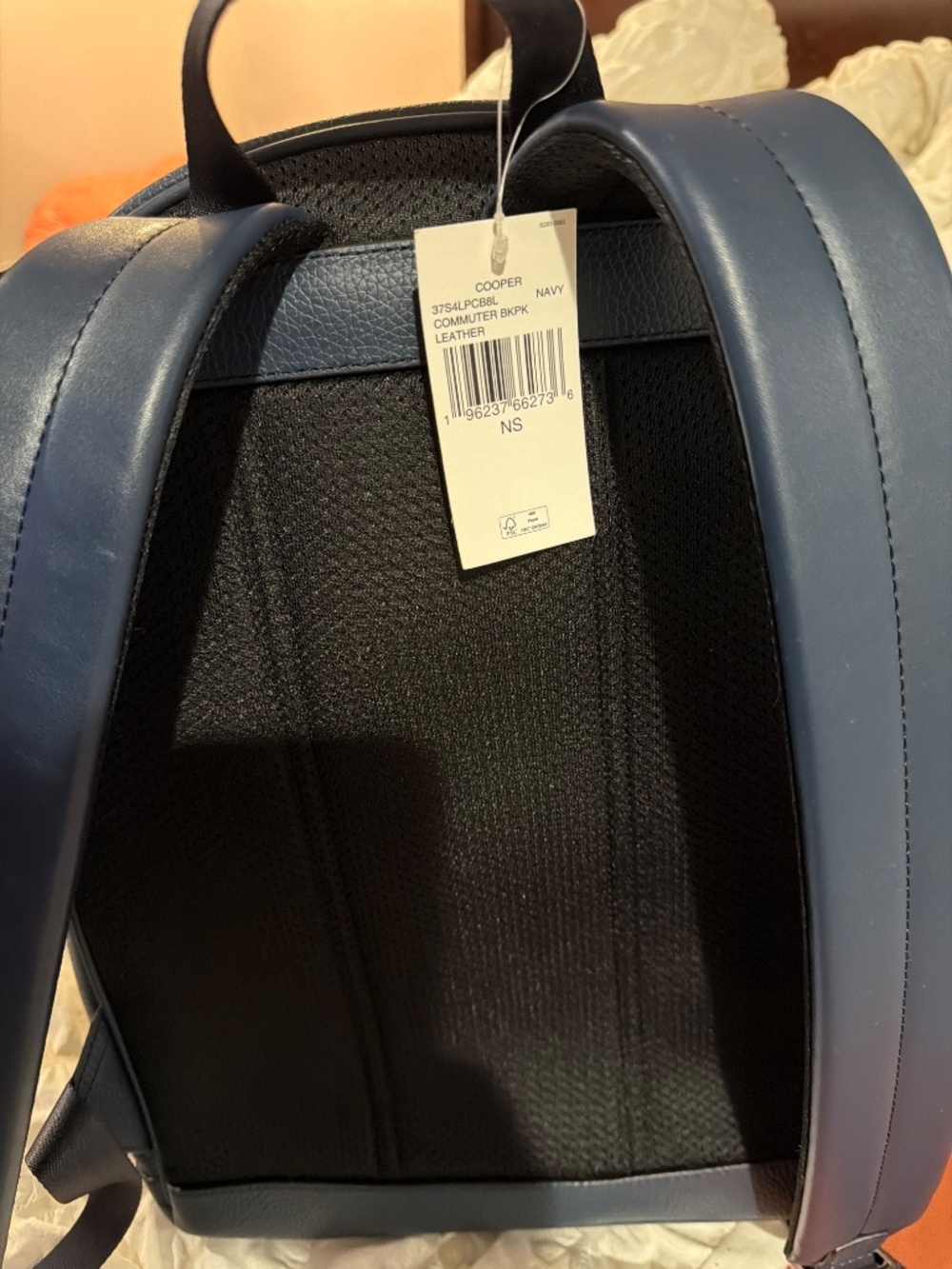 Michael kors back pack - Picture 2 of 2